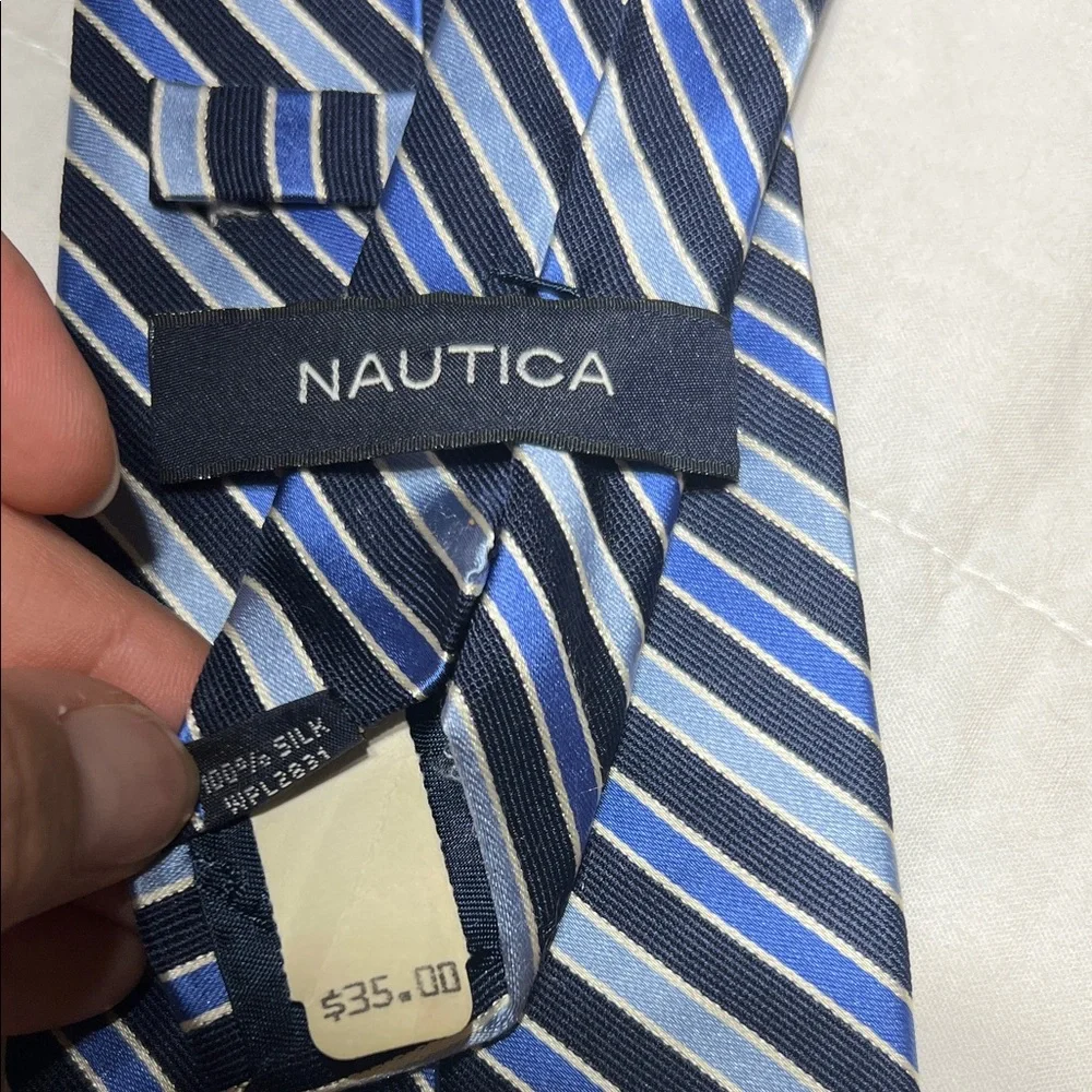 Vintage NWT Nautica‎ Blue and Gray Striped Tie 100% silk